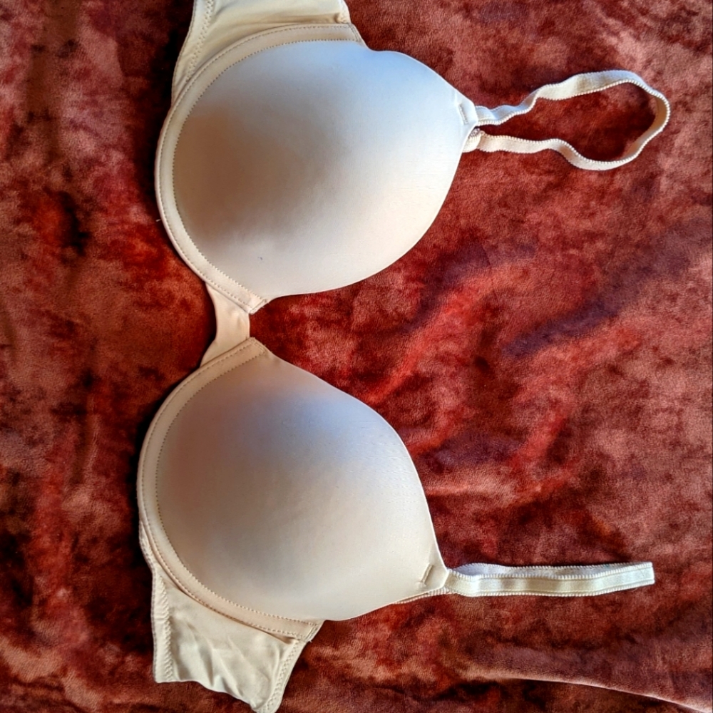 VS Pink bra